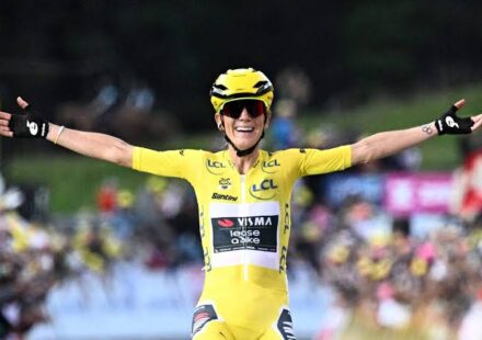 Leading riders competing in the Tour de France Femmes 2026 during a mountain stage