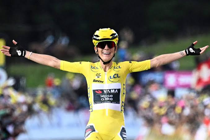 Leading riders competing in the Tour de France Femmes 2026 during a mountain stage