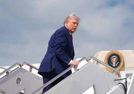 Donald Trump boarding the older Air Force One aircraft during rising Iran tensions